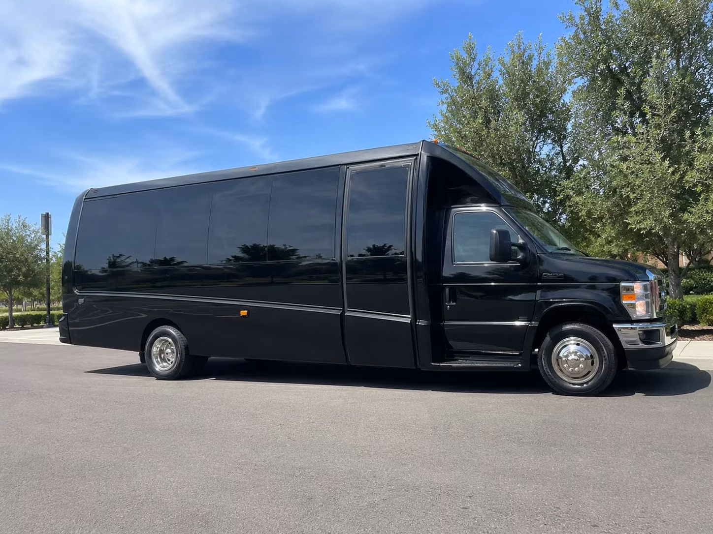 15 passenger minibus